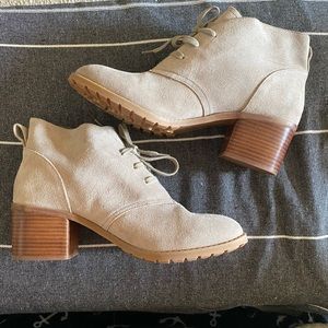 Never worn! Susina suede booties